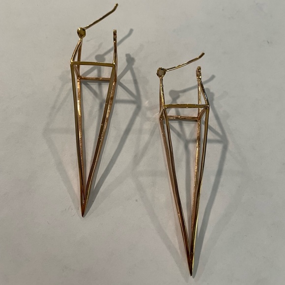 Tawapa Diamond Cube Earrings - Picture 6 of 13